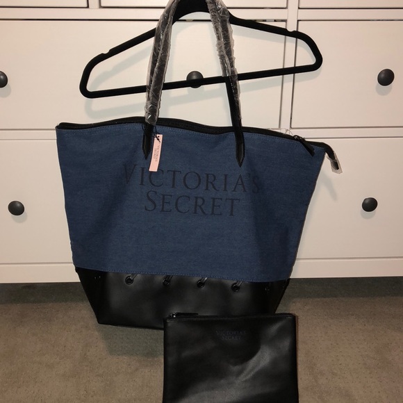 Victoria's Secret Handbags - 🌟NWT🌟Brand new Victoria secret bag